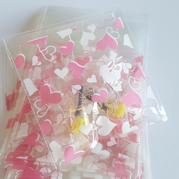 25 pcs Heart Clear Bags Treat Bags 2.76" inches - Picture 5 of 5